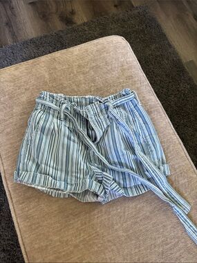 American Eagle Striped Mom Shorts